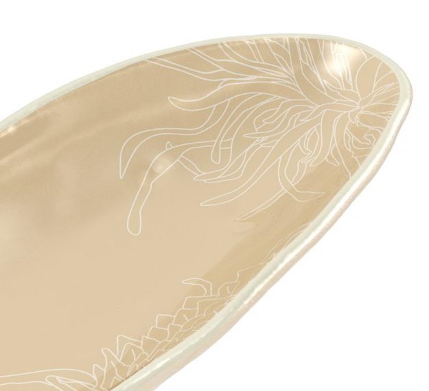 Oblong Glass Salad Plates With Organic Rim Designed by Anna Vasily. - detail view