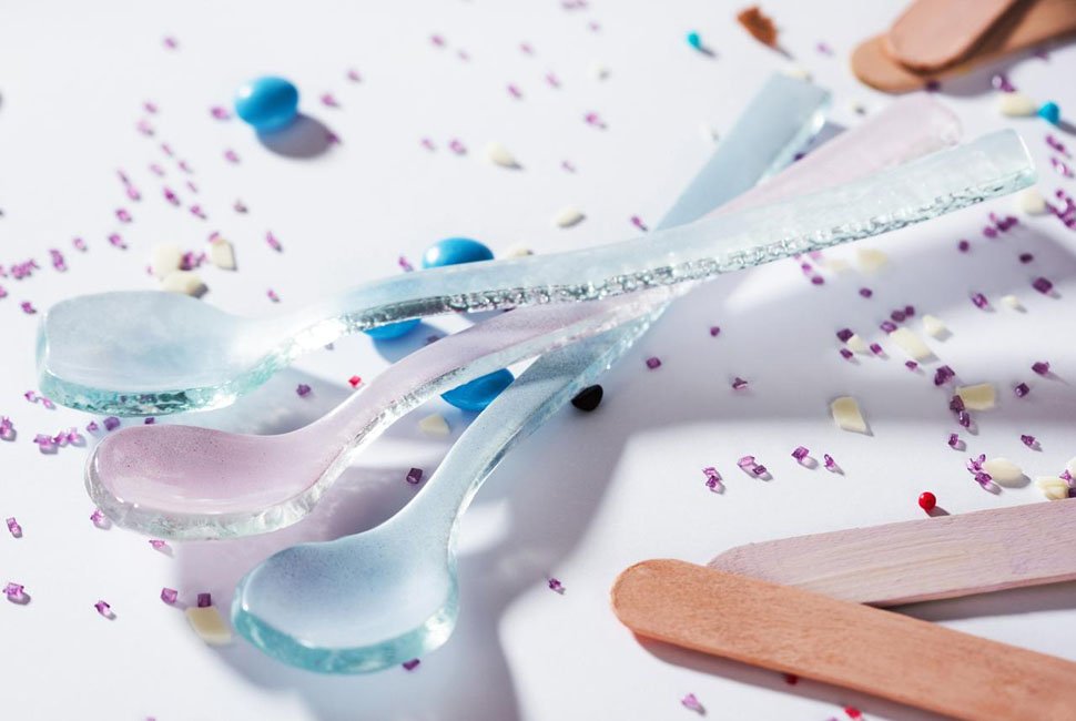 Ice cream bowl Fona is a sweet heart shaped soft shell pink dessert spoon and Lin is a blissful heart shaped glass dessert spoon tinged in our light dawn blue colour
