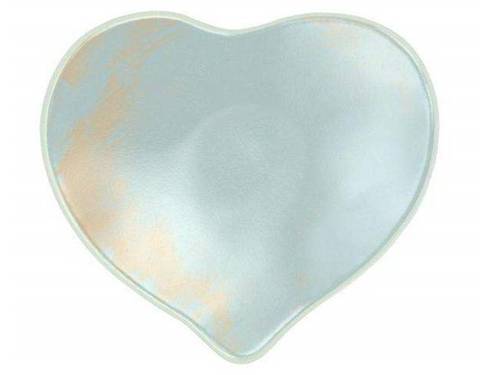 A small romantic heart plate, Aela is a mesmerizing combination of light dawn blue with splashes of cream highlights.