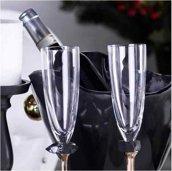 housewarming gifts Champagne Glasses