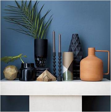 Handcrafted minimalistic vases 
