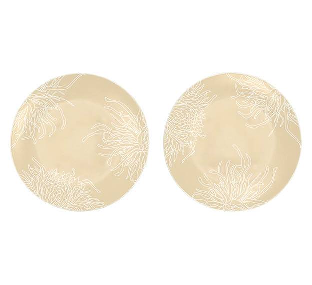 Round Risotto Plate in Cream with Floral Motifs by Anna Vasily. - set view