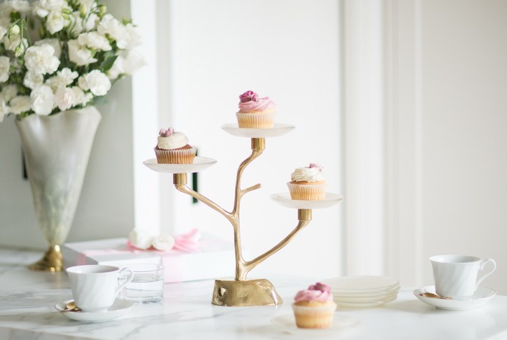 For a truly mesmerizing experience, gently arrange your cupcakes’ on the captivating Amel cupcake tree stand! Amel is a charming cupcake stand with a tree shaped hand cast bronze base on three tiers. Each plate is tinted in turtledove metallic cream and is adorned with our Filigree pattern. Impress your girlfriends with your exceptional sense of creativity and style for a guaranteed great time!