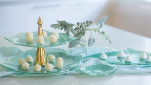 Modern high tea stands and high tea plates for afternoon parties by Anna Vasily.